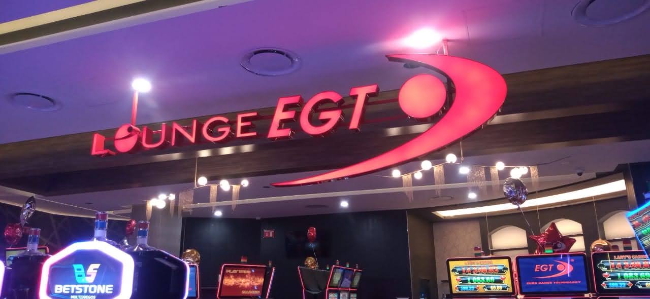 Letras 3D fachada en Monterrey - Ingenia Anuncios Luminosos