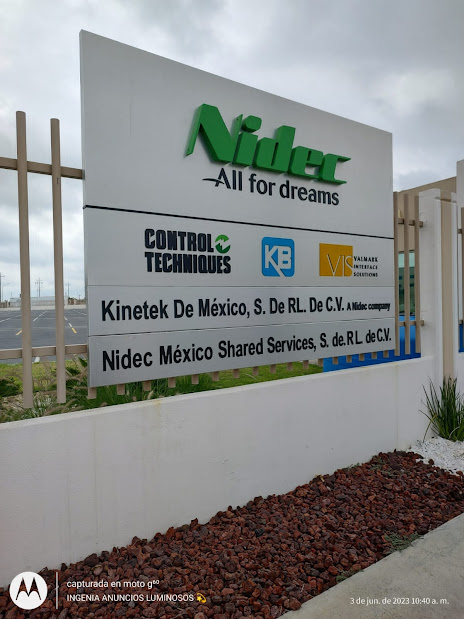 Qué Factores Influyen en el Costo de un Anuncio Luminoso para tu Restaurante